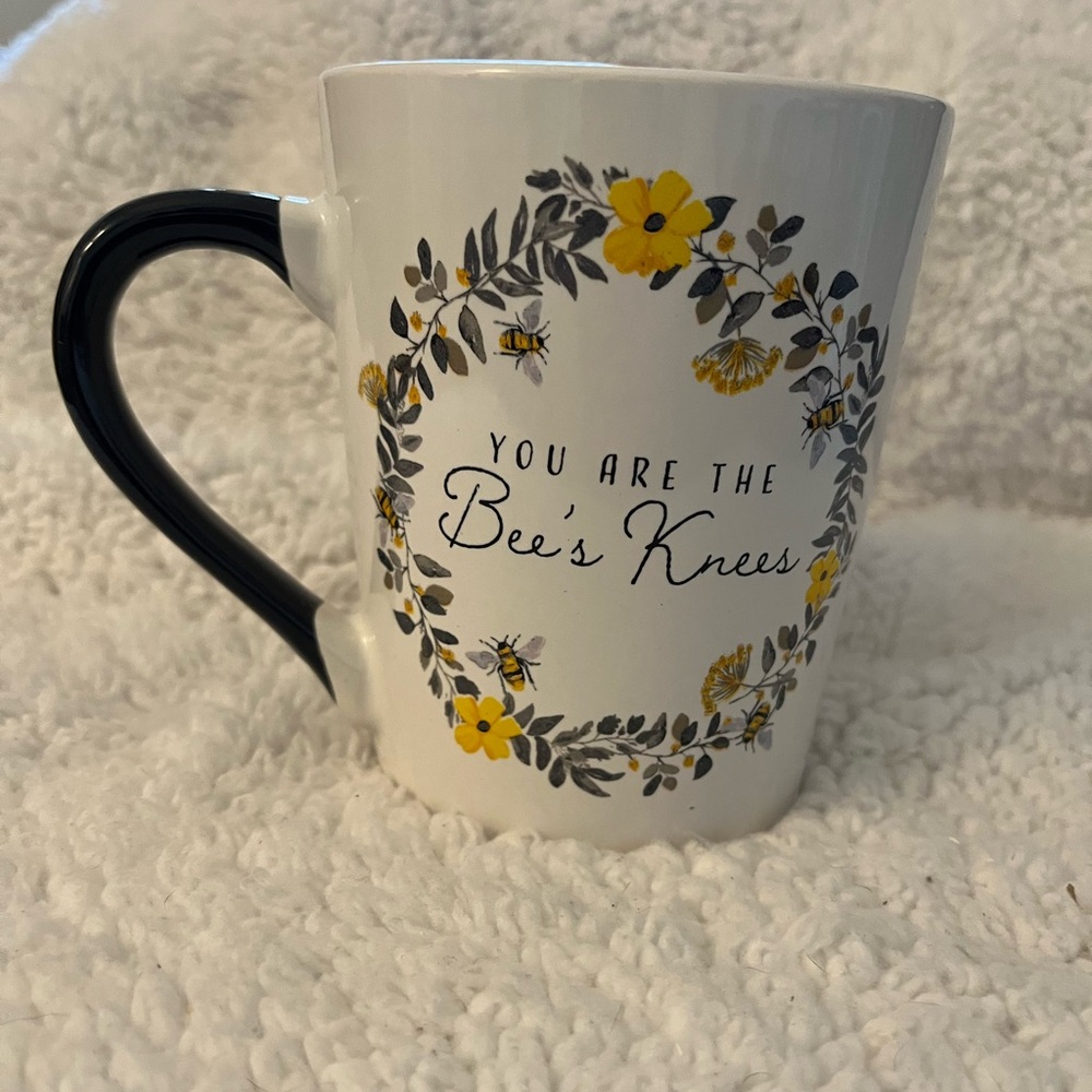 ‘ You Are The Bees Knees’ Floral Mug with Bees, Black Handle by Royal Norfolk - Picture 4 of 9